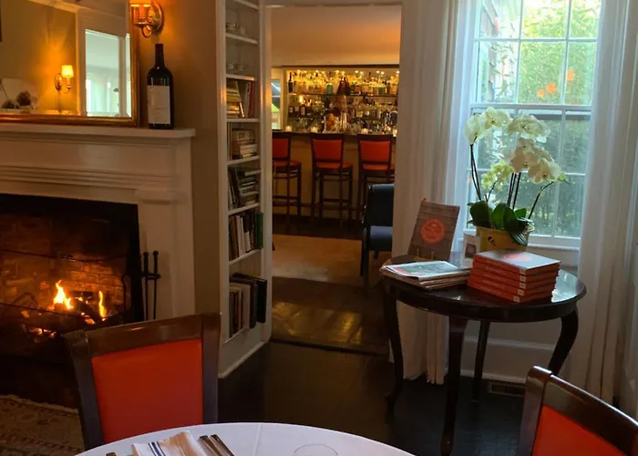 Bridgehampton Inn